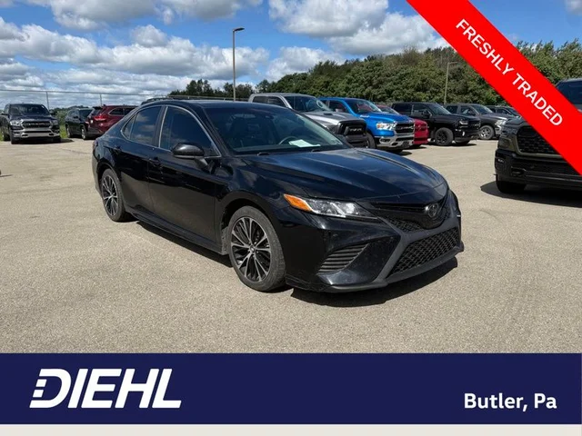 2018 Toyota Camry SE
