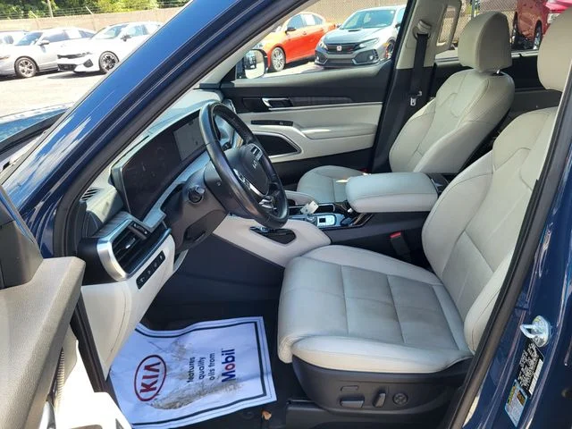 Certified Used 2023 Black Kia SX image 11