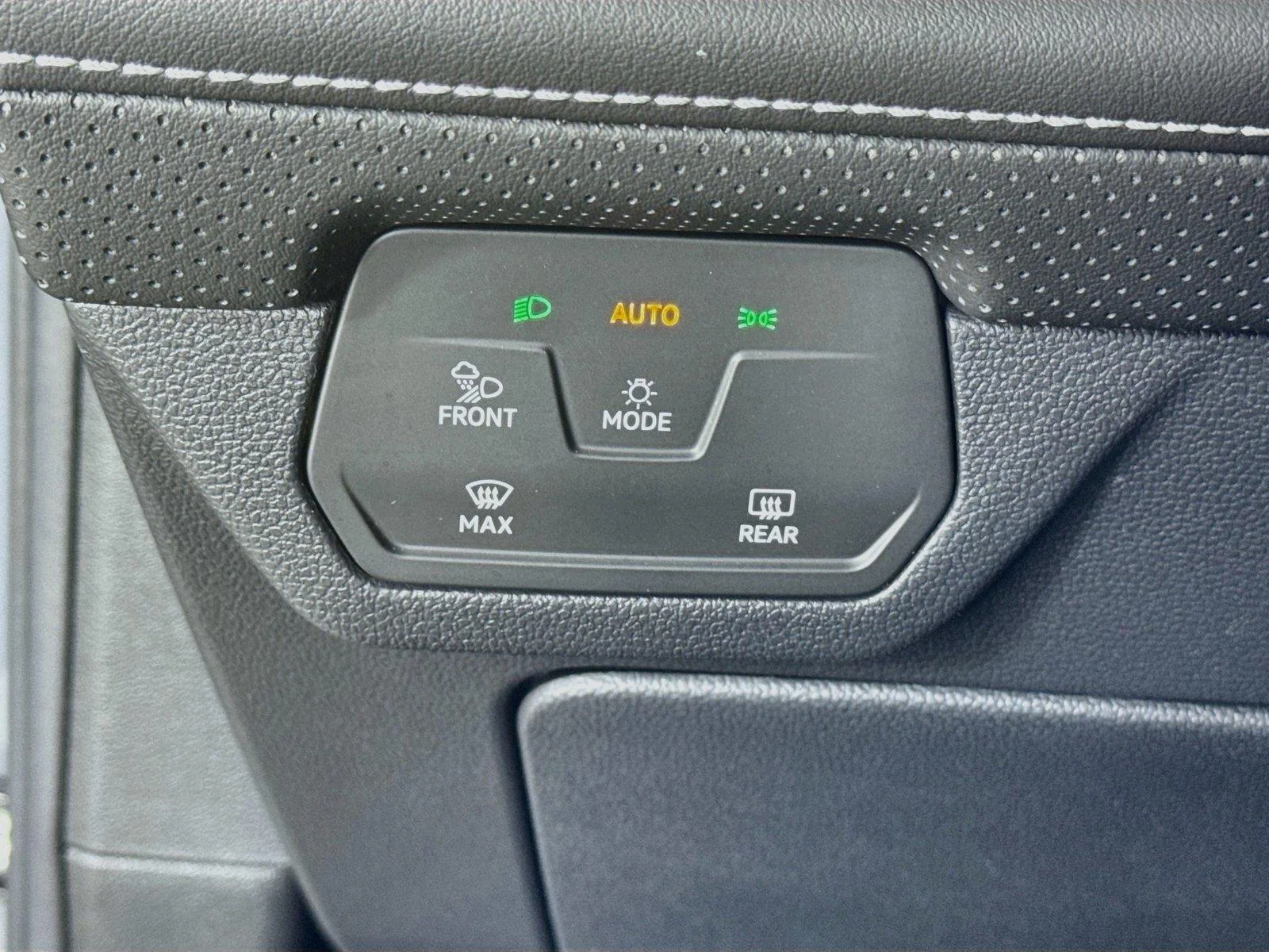 New 2026  Volkswagen 2.0T SE w/Technology image 10