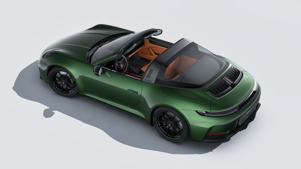 New 2026 Oak Green Metallic Neo Porsche Targa 4 GTS image 4