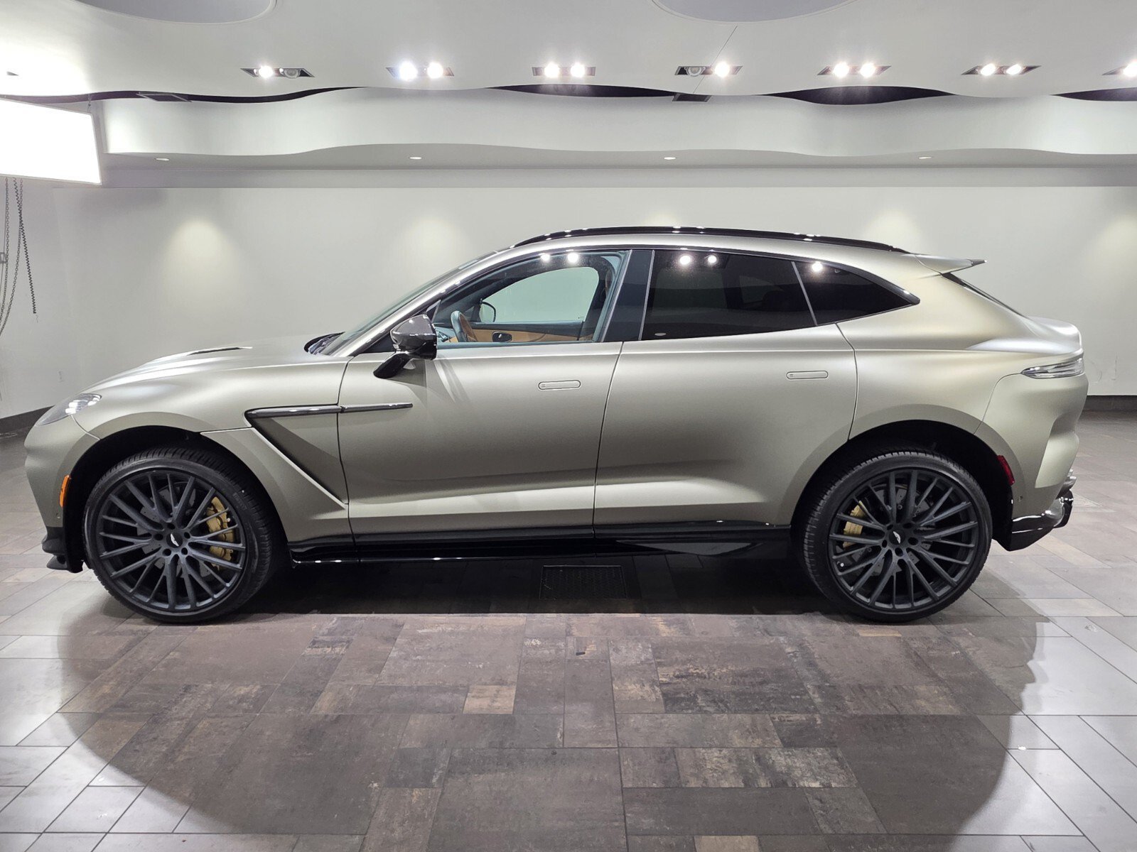 Used 2024 Q Satin Titanium Grey Aston Martin 707 image 21