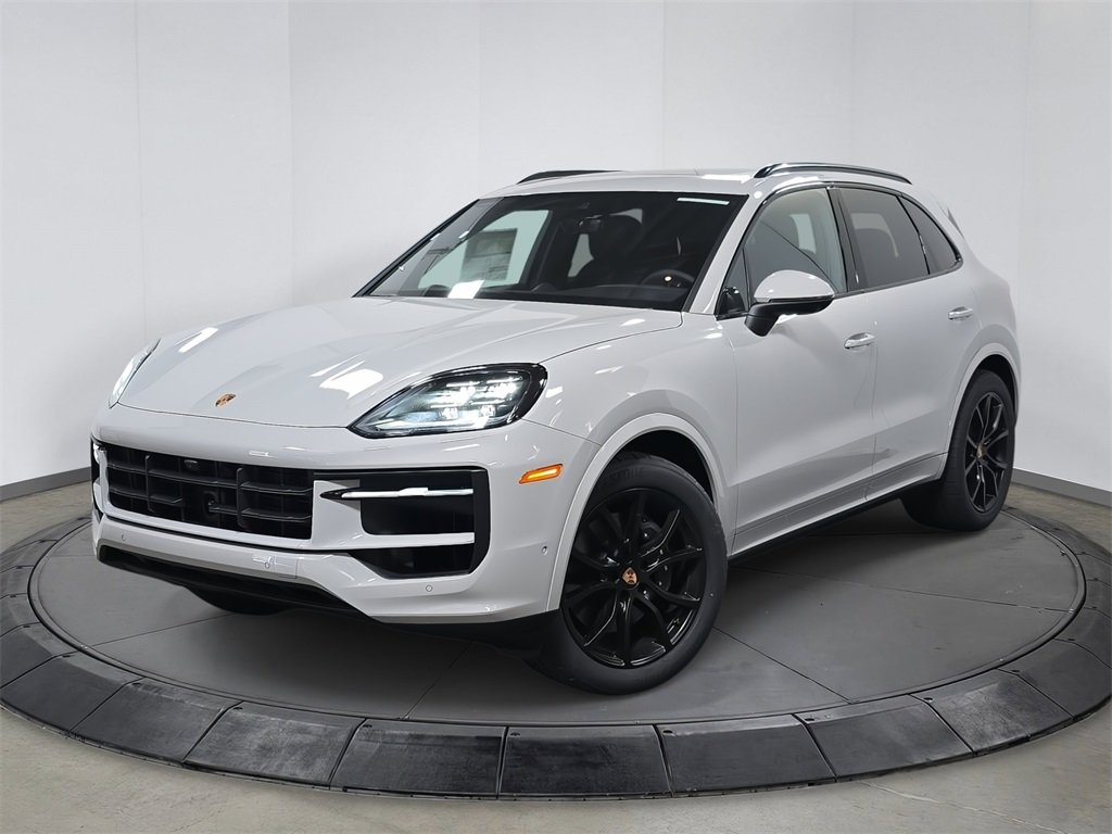 2025 Porsche Cayenne Base