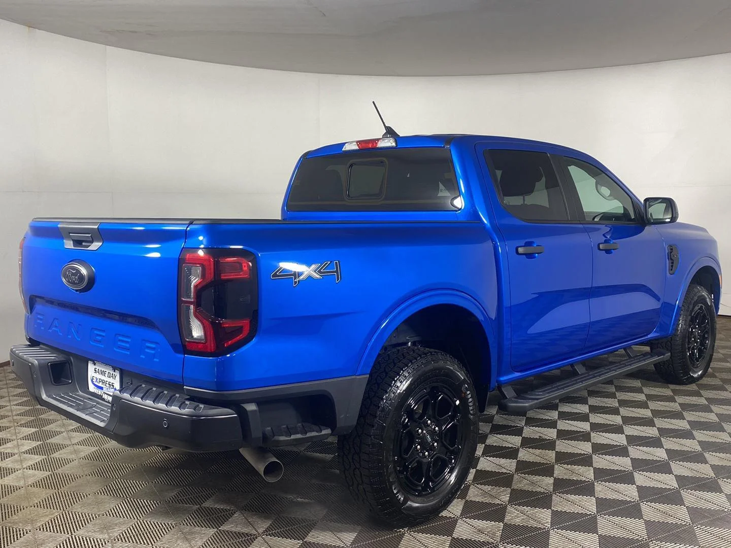 New 2026 Velocity Blue Ford XLT image 26
