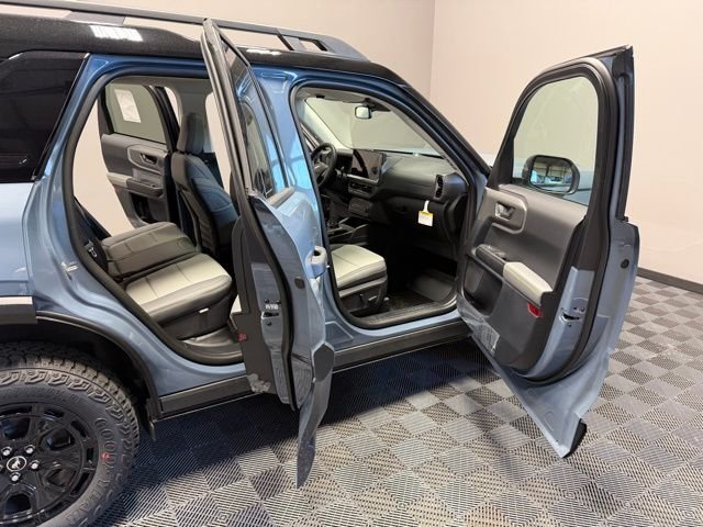 New 2026 Azure Gray Metallic Tri-Coat Ford Badlands® image 21