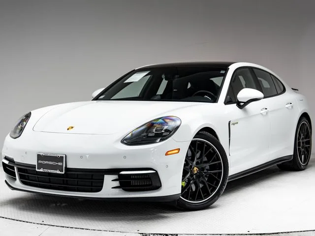 Used 2019  Porsche 4 image 1