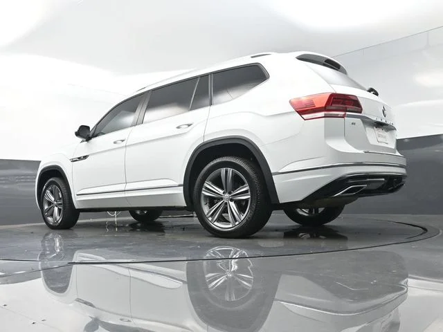 Used 2019 White Volkswagen 3.6L V6 SE image 54
