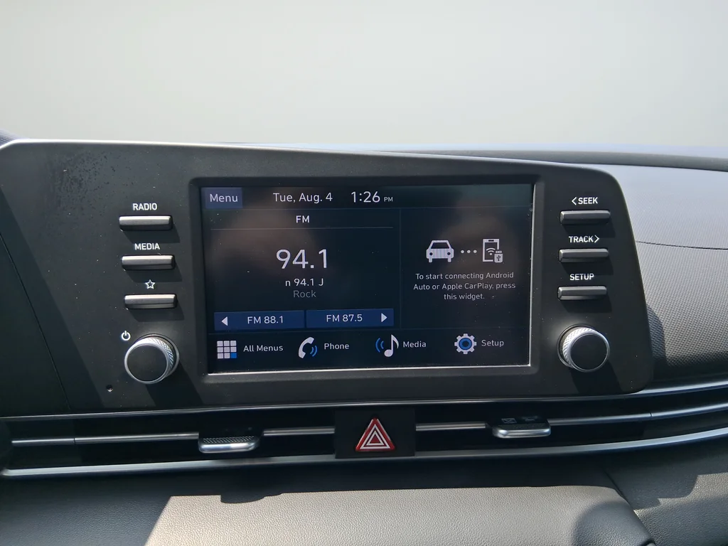 Used 2024 Silver Hyundai SE image 14
