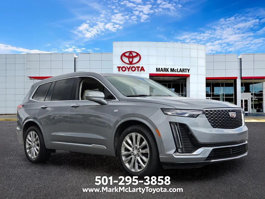 Used 2024 Silver Cadillac Premium Luxury image 7