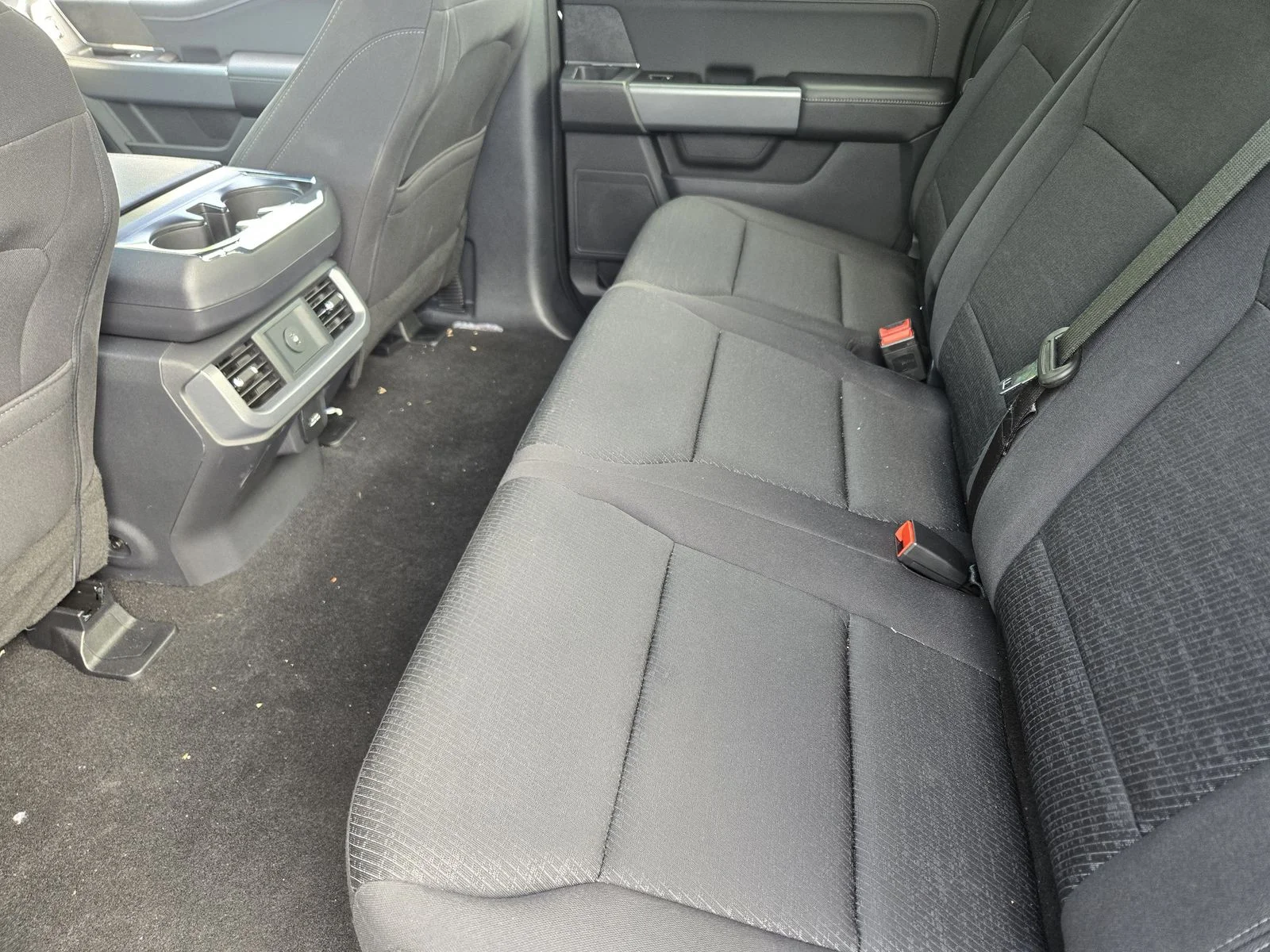 New 2026 Agate Black Metallic Ford XLT image 18