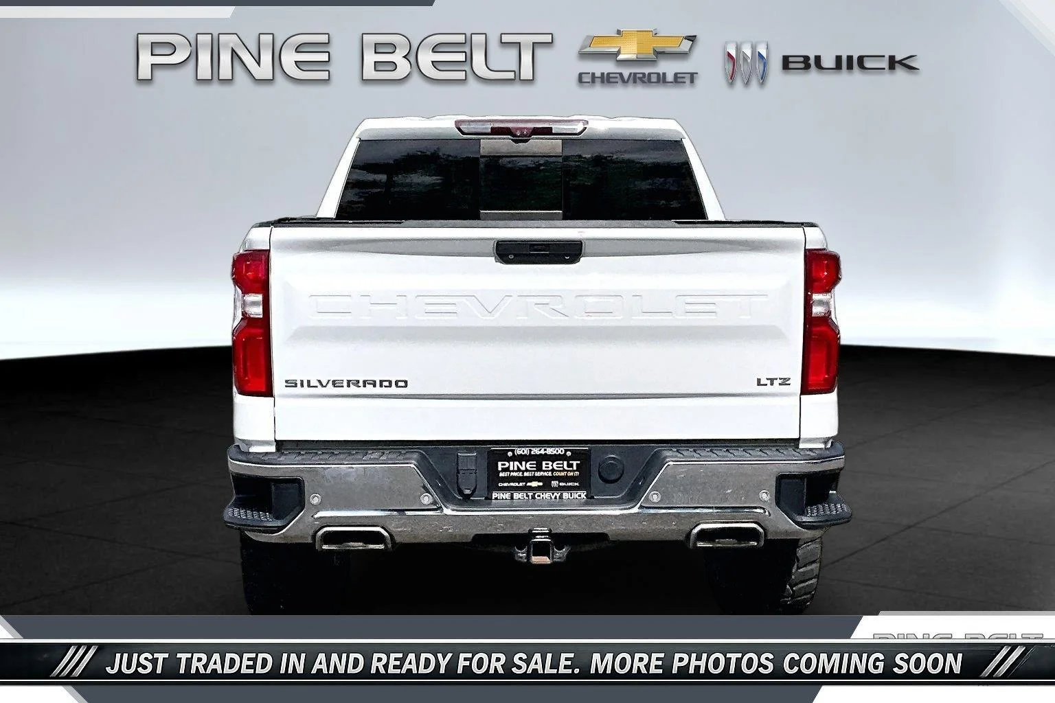 Used 2021 SUMMIT WHITE Chevrolet LTZ image 4