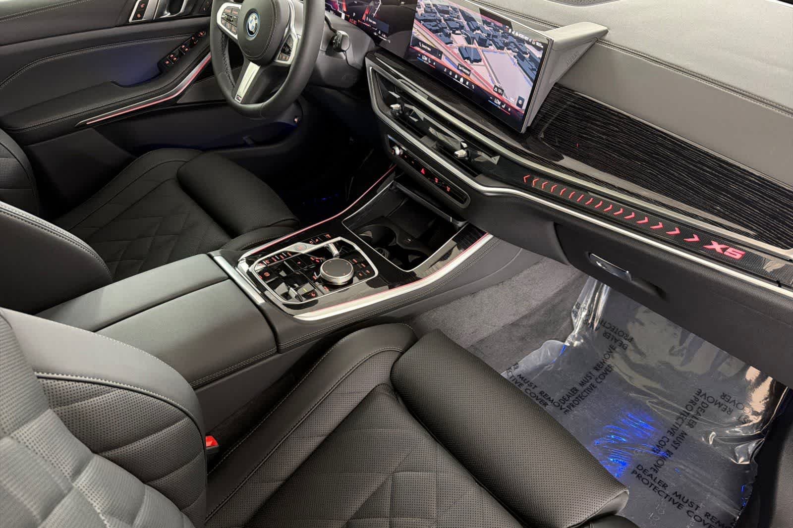 New 2026 Dravit Grey Metallic BMW xDrive50e image 16