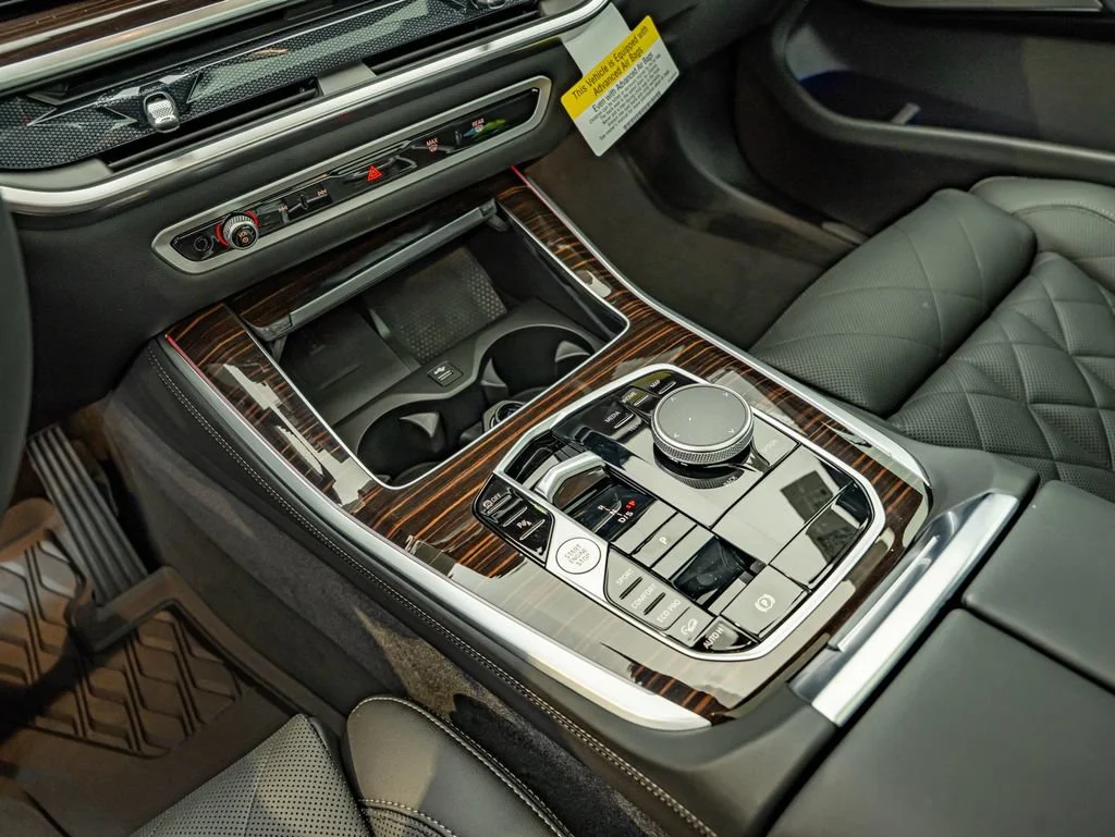 New 2026 Mineral White Metallic BMW xDrive40i image 29