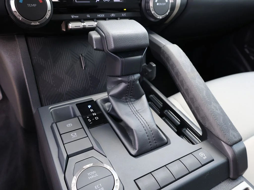 Used 2025 Silver Toyota  image 23