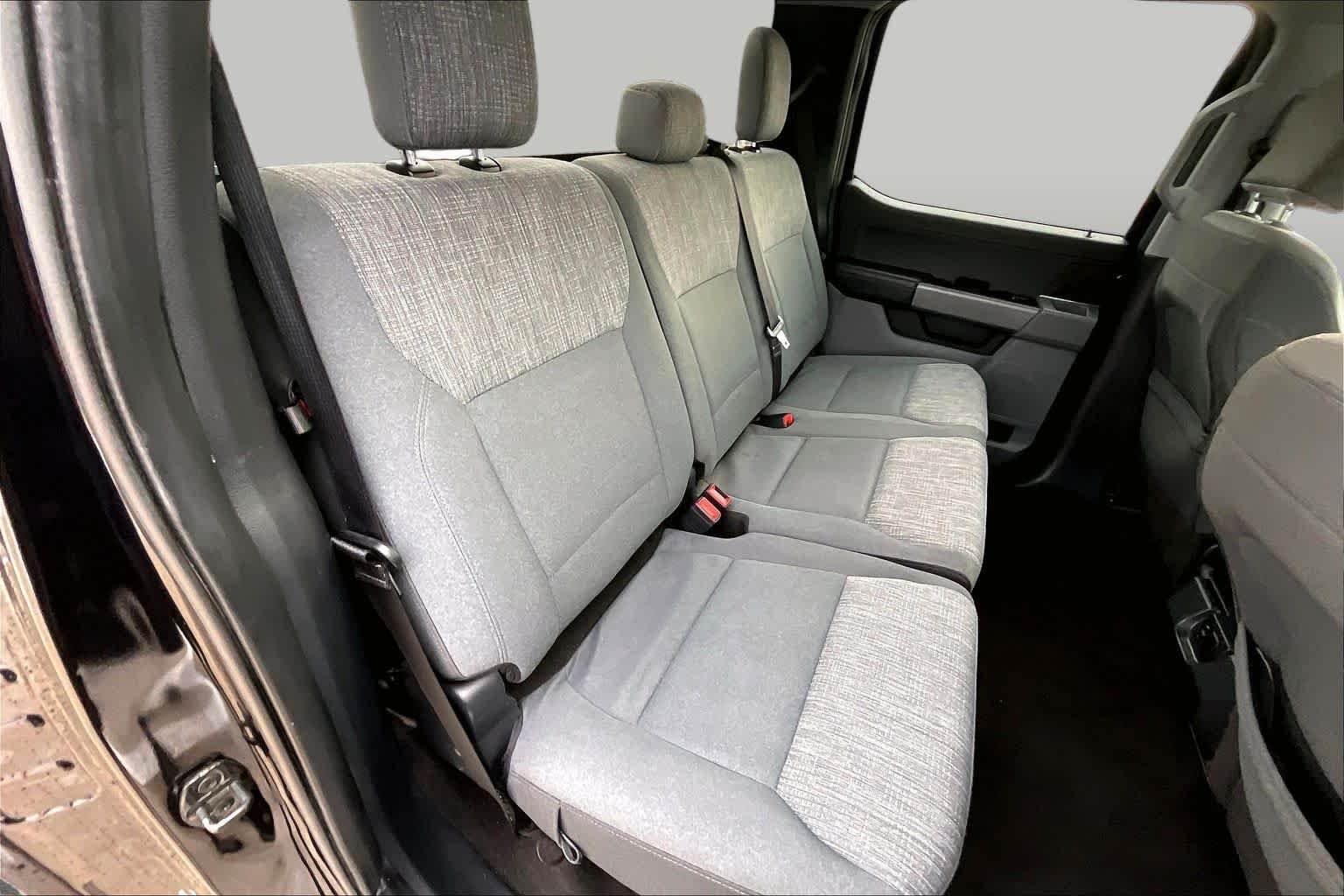 Used 2023 Agate Black Ford XLT image 19