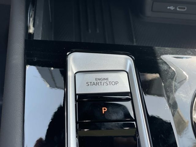 New 2026 Black Volkswagen 2.0T SE w/Technology image 16