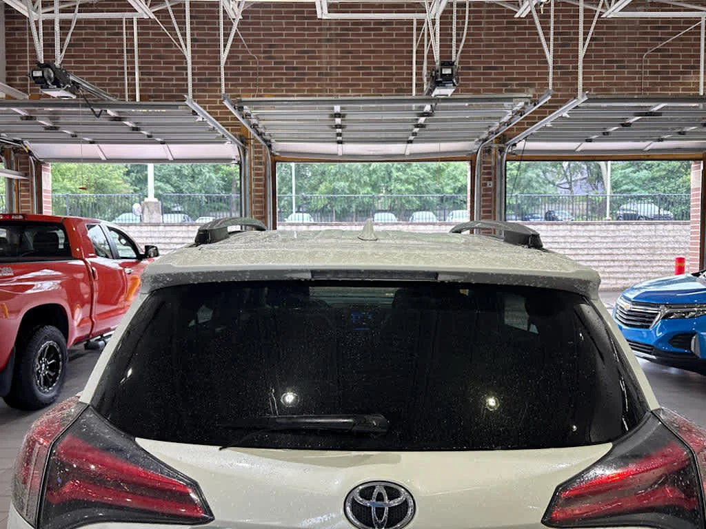 Used 2017 Blizzard Pearl Toyota Platinum image 8