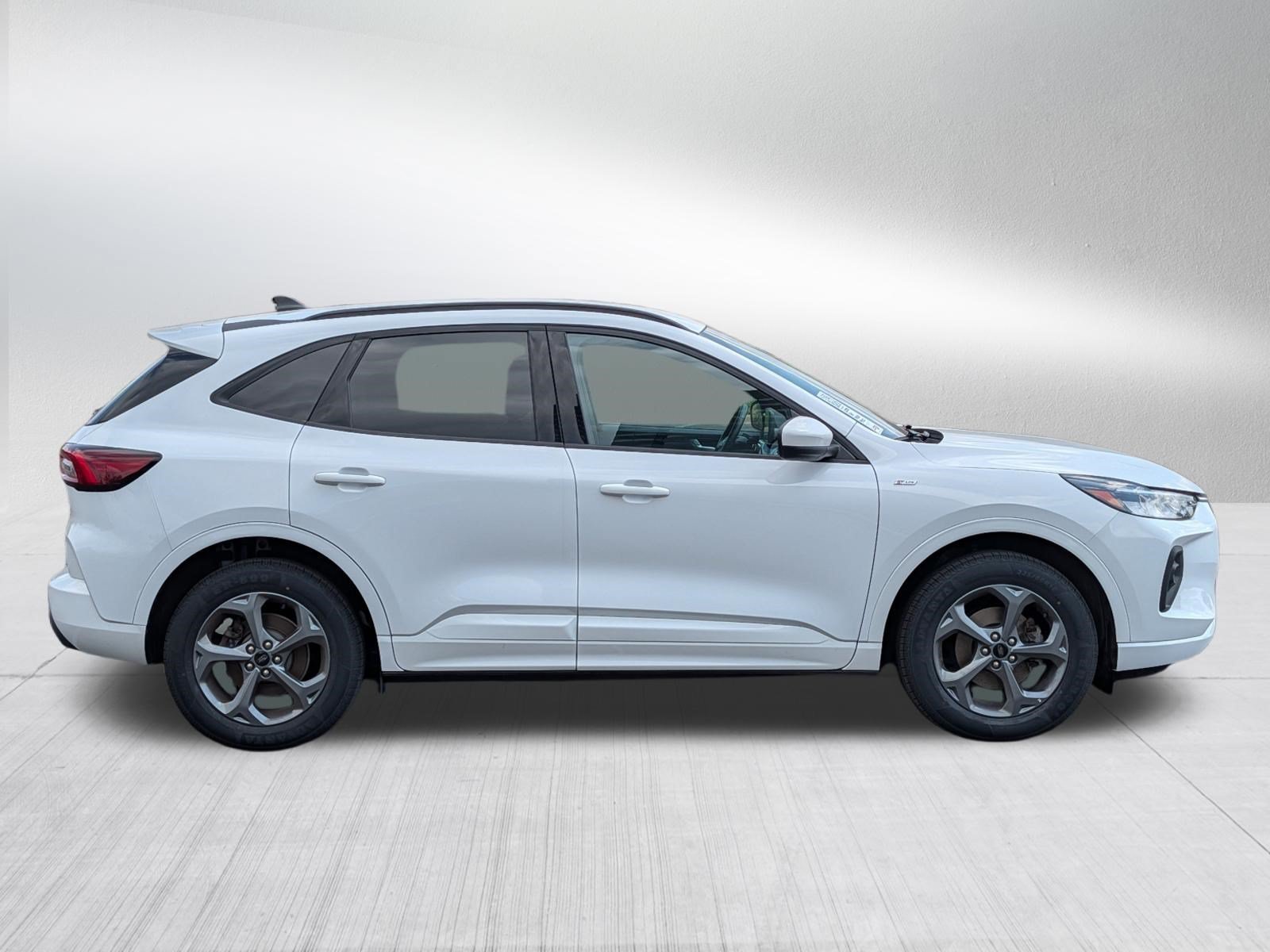 Used 2023 Oxford White Ford ST-Line Select image 8