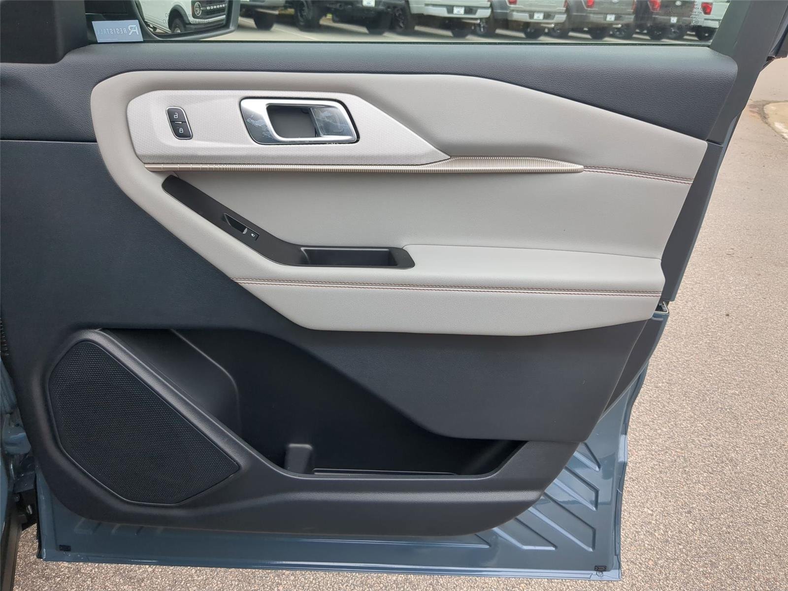 New 2026 Vapor Blue Metallic FORD Active image 36