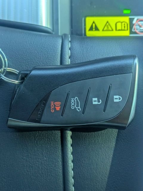 Used 2024  Lexus 600 F SPORT image 35