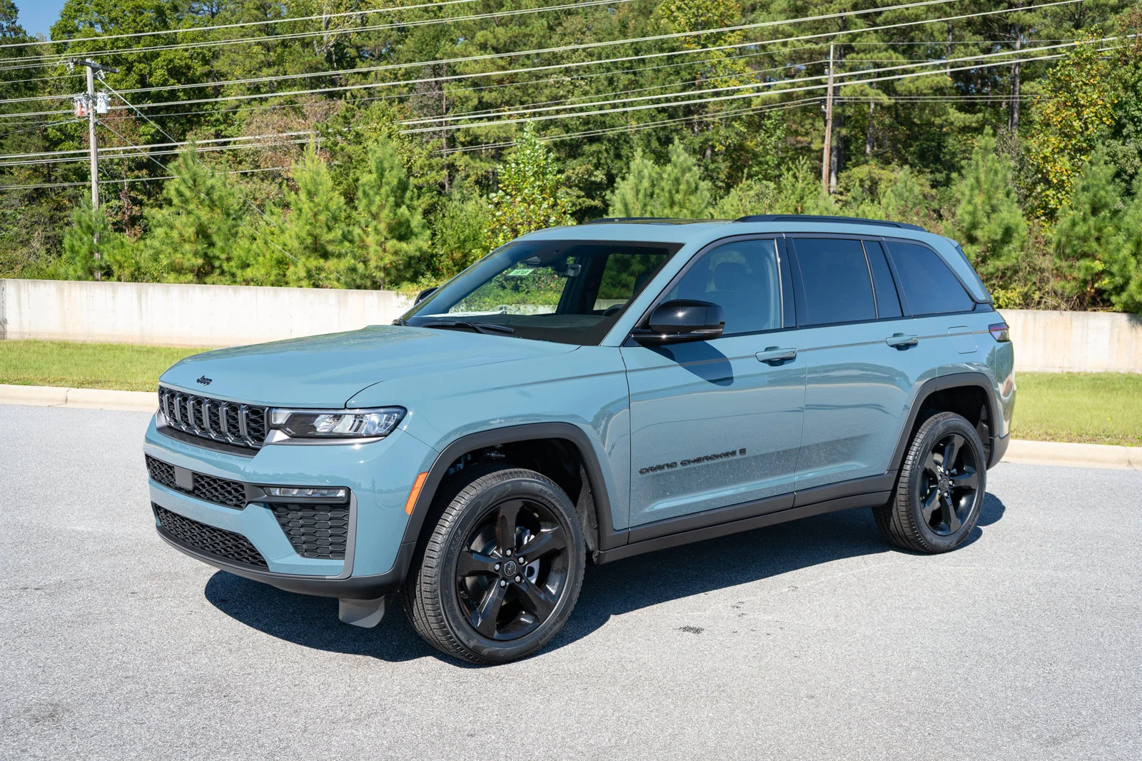 New 2027 Steel Blue Paint Jeep Limited image 3