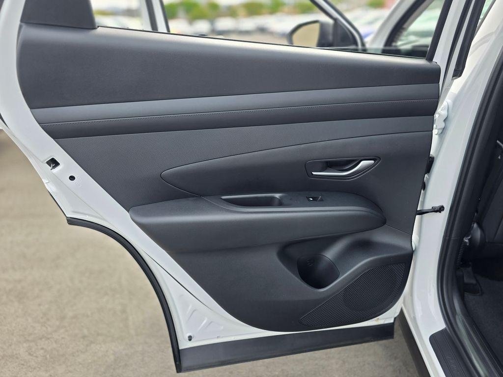 New 2026 White Hyundai SEL FWD image 19