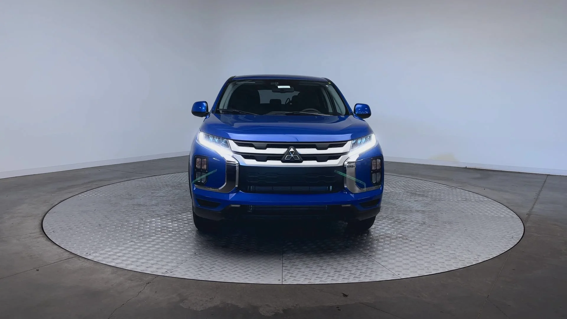New 2026 Octane Blue Metallic Mitsubishi S image 3