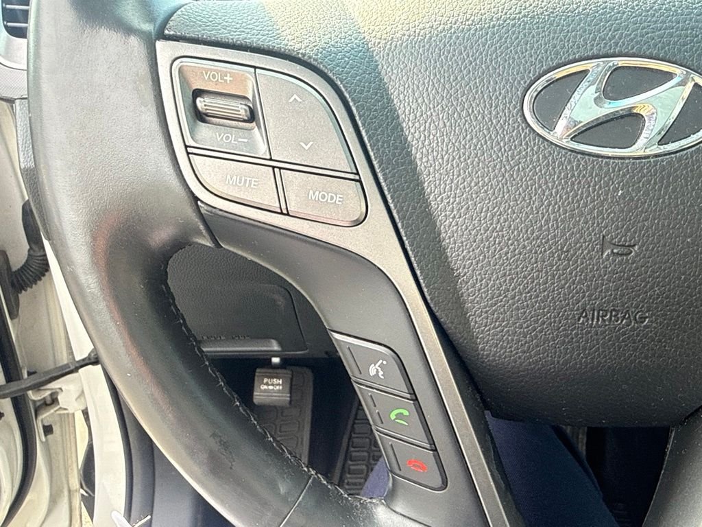 2016 Hyundai Santa Fe SE - Photo 23