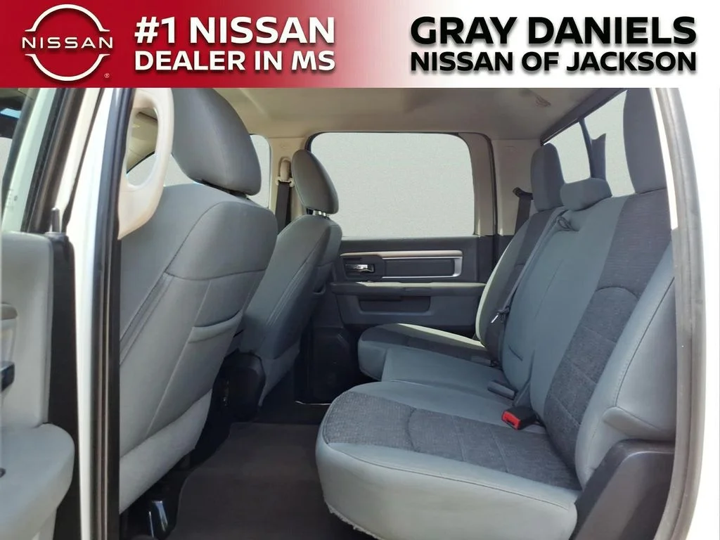 Used 2015 White Ram Big Horn image 25