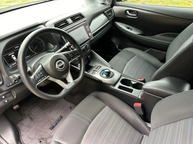 Used 2025 Super Black Nissan S image 13