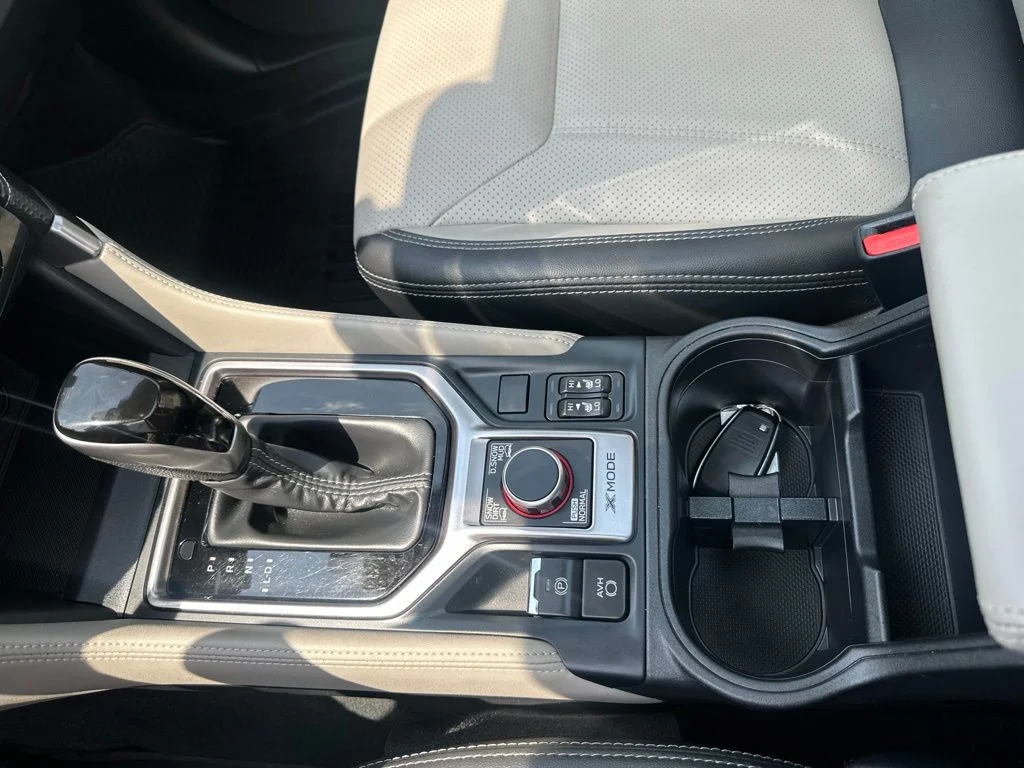 Used 2020 Green Subaru Limited image 19