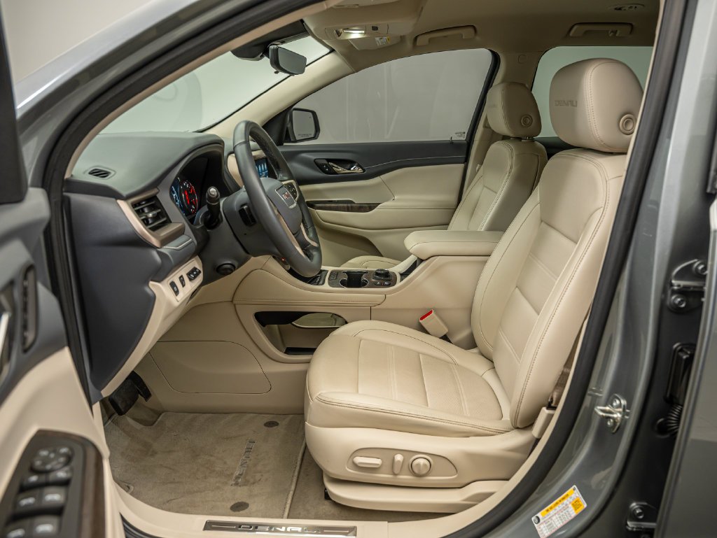 Used 2023 Sterling Metallic GMC Denali image 31