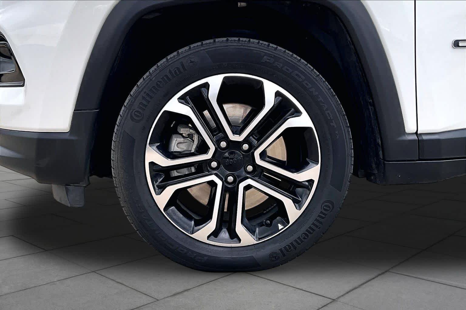 Used 2023 Bright White Clearcoat Jeep Limited image 11