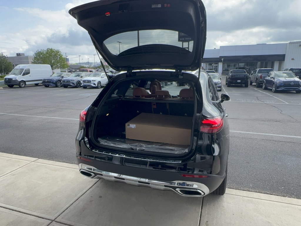 New 2026 Black Mercedes-Benz GLC 300 4MATIC® image 14