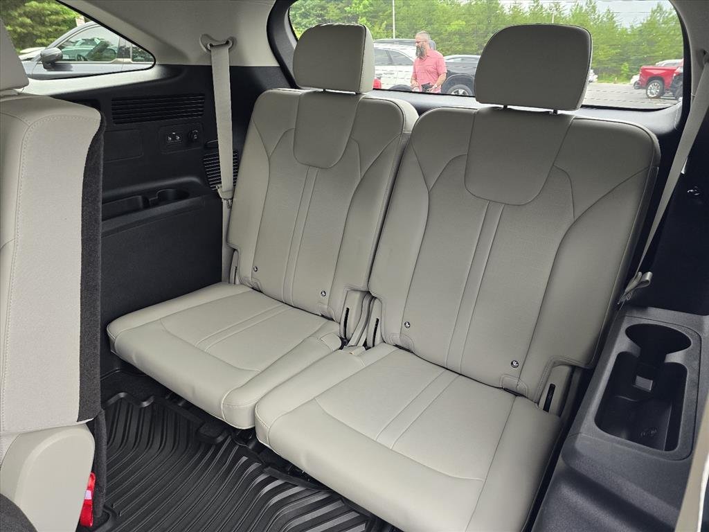 2025 Kia Sorento S - Photo 10