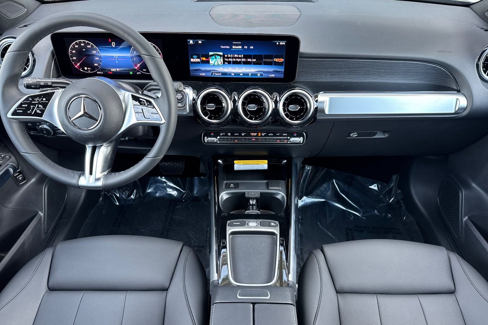 Used 2026 Black Mercedes-Benz GLB 250 image 2