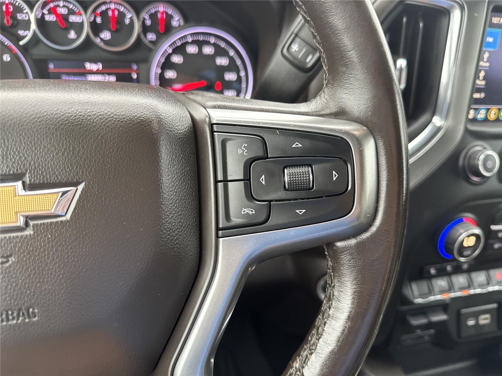 Used 2019 SILVER ICE METALLIC Chevrolet LTZ image 22