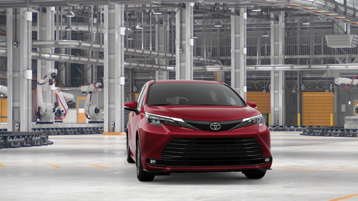 New 2026 Ruby Flare Pearl Toyota XLE image 16