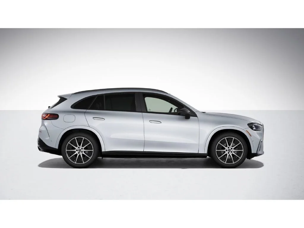 New 2027 Silver Mercedes-Benz GLC 400 image 16