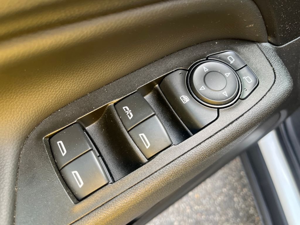 2024 Chevrolet Equinox LT - Photo 12