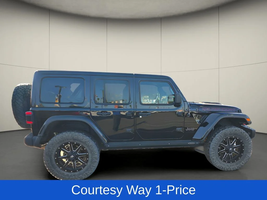 Used 2020 Black Jeep Unlimited Rubicon image 11