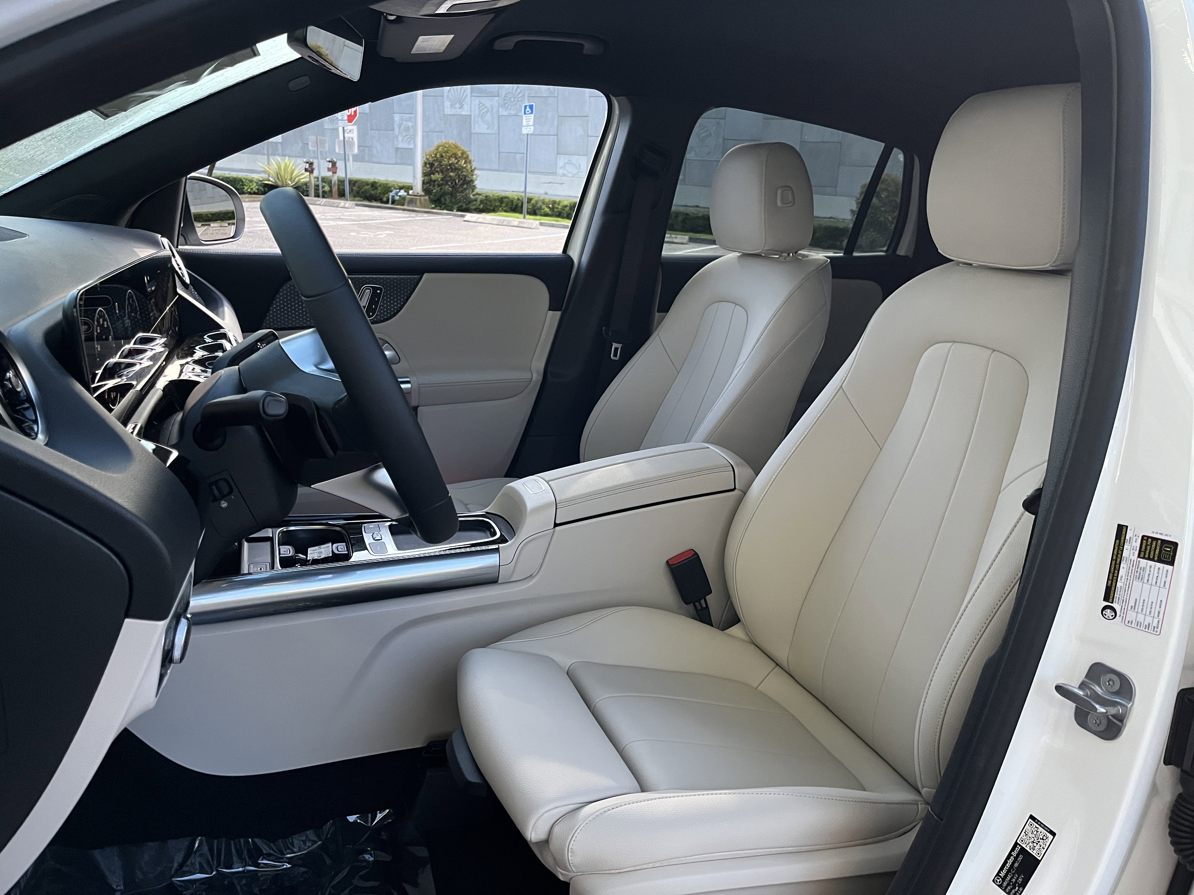 New 2026 POLAR WHITE Mercedes-Benz GLA 250 image 16
