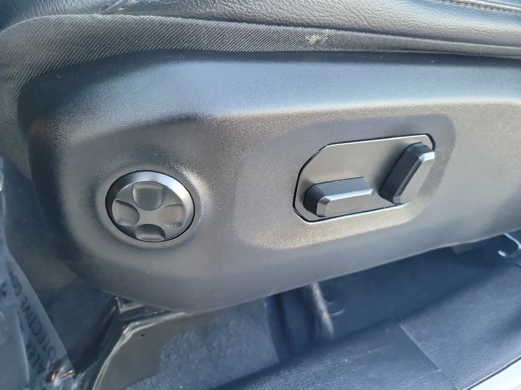 Certified Used 2024 Silver Jeep Sahara 4xe image 18