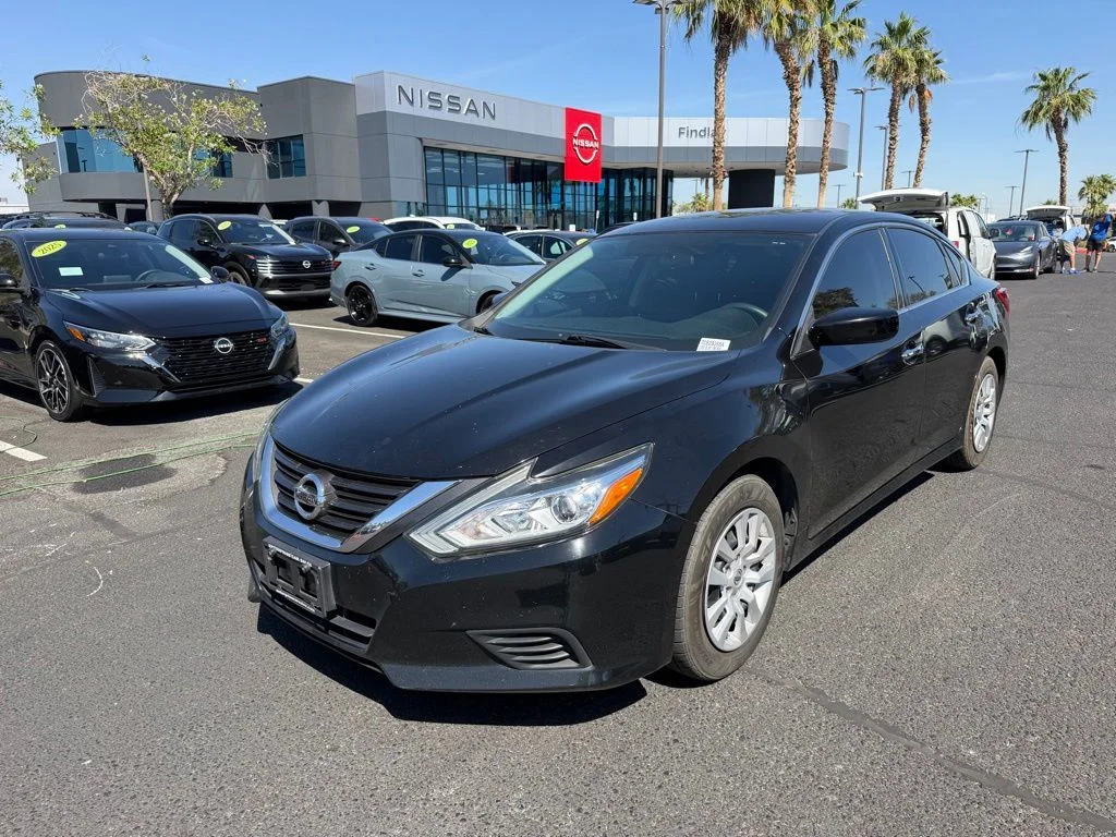 2016 Nissan Altima 2.5 S's photo