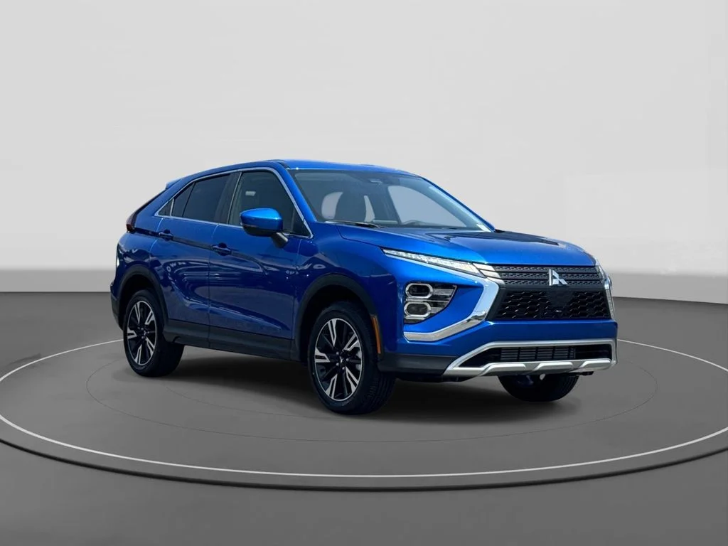 New 2026 Blue Mitsubishi SE 1.5T S-AWC image 2