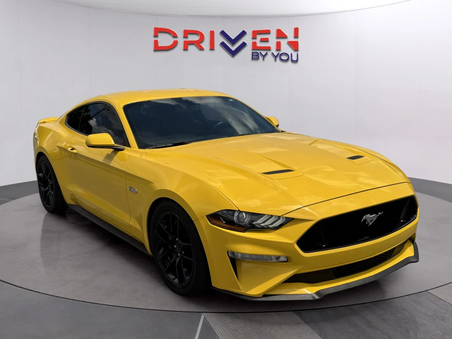 Used 2018 Triple Yellow Tri-Coat Ford GT image 7