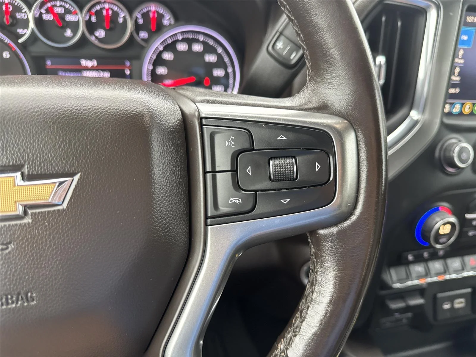 Used 2019 SILVER ICE METALLIC Chevrolet LTZ image 22