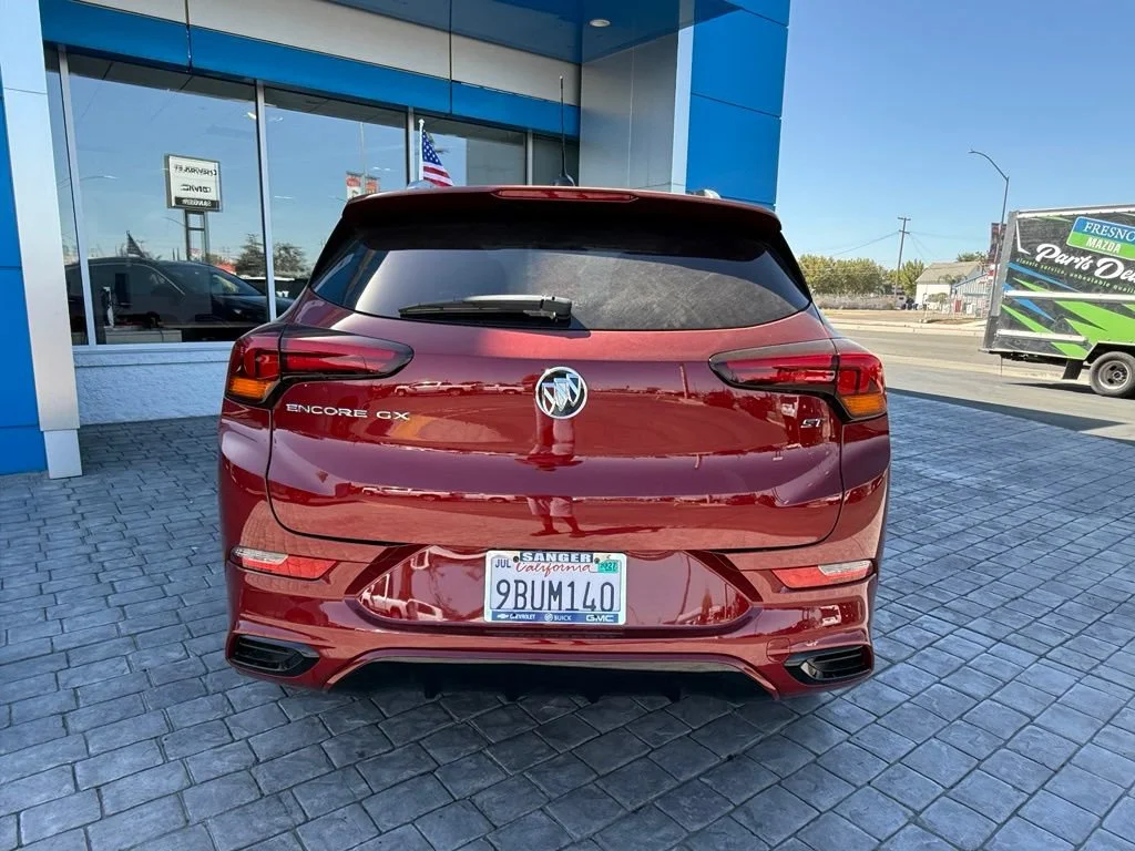 Used 2022 CINNABAR METALLIC Buick Select image 9
