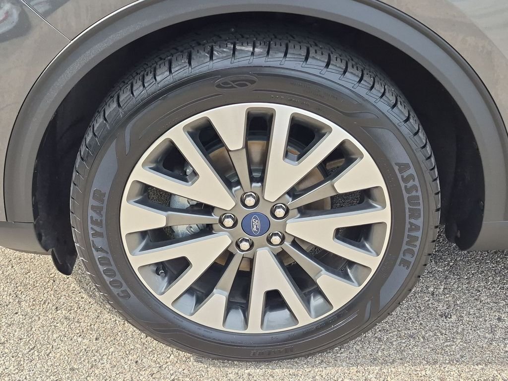 Used 2020 Gray Ford Titanium image 15
