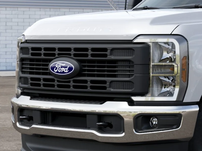 New 2027 Oxford White Ford F-350® XL image 17