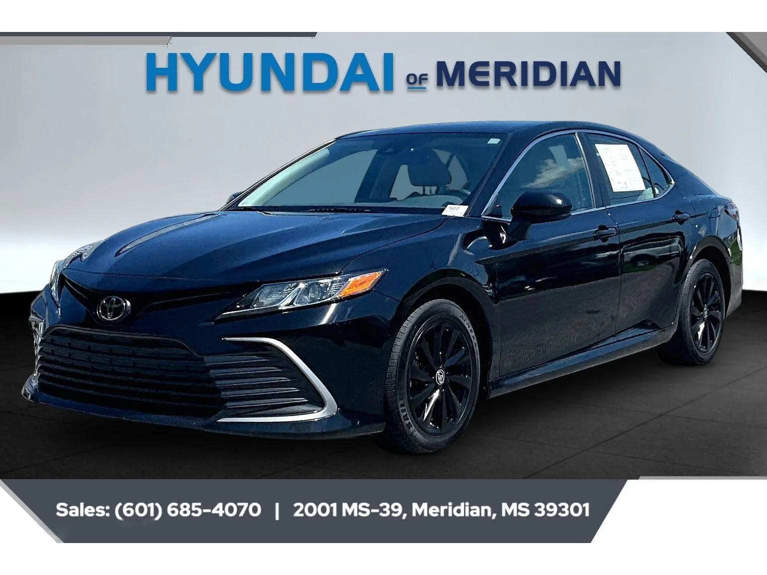 Used 2024 MIDNIGHT BLACK METALLIC Toyota LE image 10